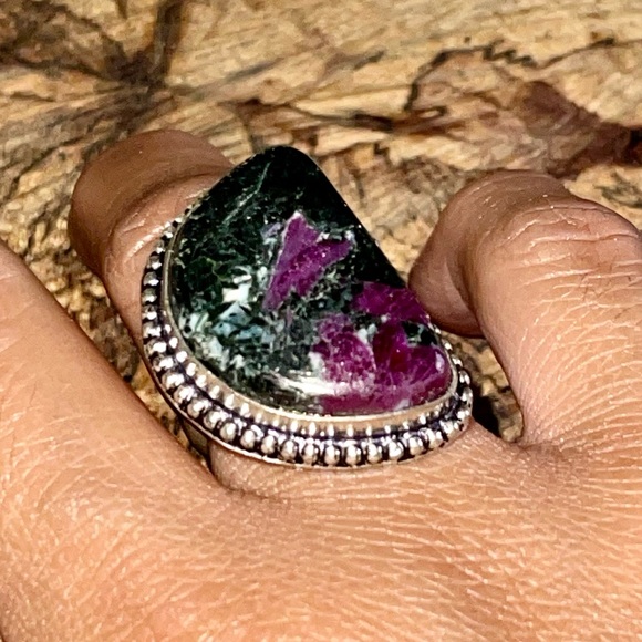 Dark Eudialyte Ring Size 5 3/4 - Picture 5 of 9